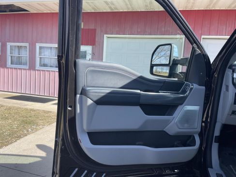 Used 2024 Ford F250 Limited w/ FX4 Off-Road Package image 10