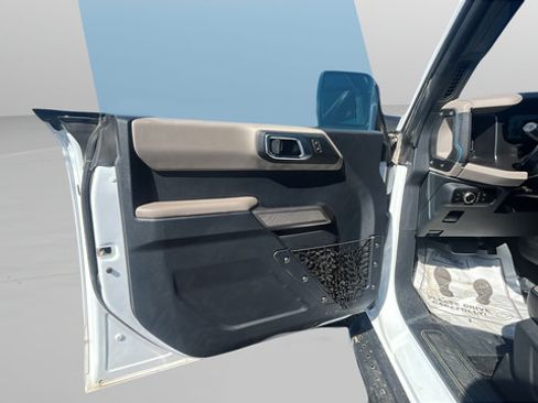Used 2023 Ford Bronco Wildtrak AWD/4WD image 9