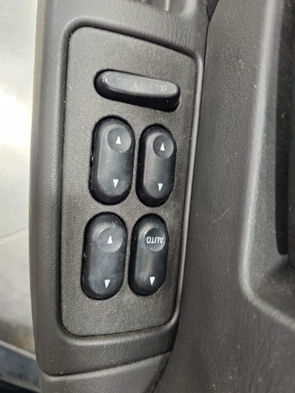 Used 2007 Ford Taurus SE FWD image 20