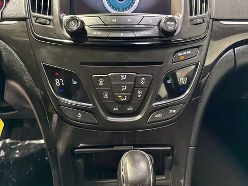 Used 2014 Buick Regal FWD image 18