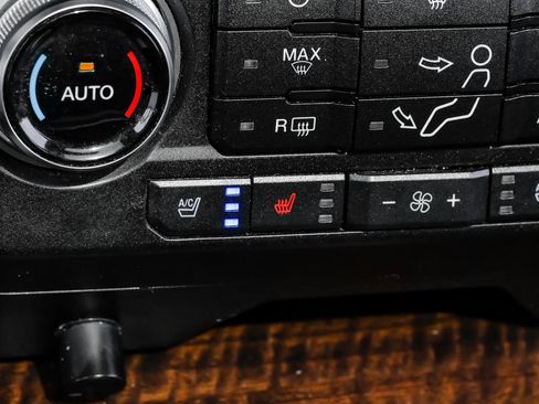 Used 2017 Ford F250 Platinum w/ Platinum Ultimate Package image 22