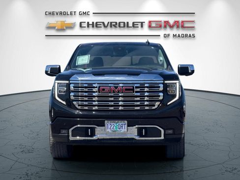 Used 2025 GMC Sierra 1500 Denali AWD/4WD image 8