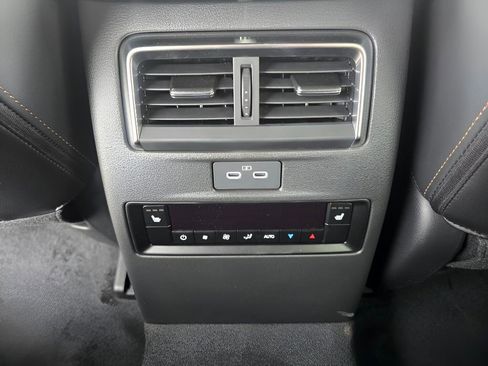 New 2025 MAZDA CX-70 Plug-In Hybrid w/ Premium Plus image 22