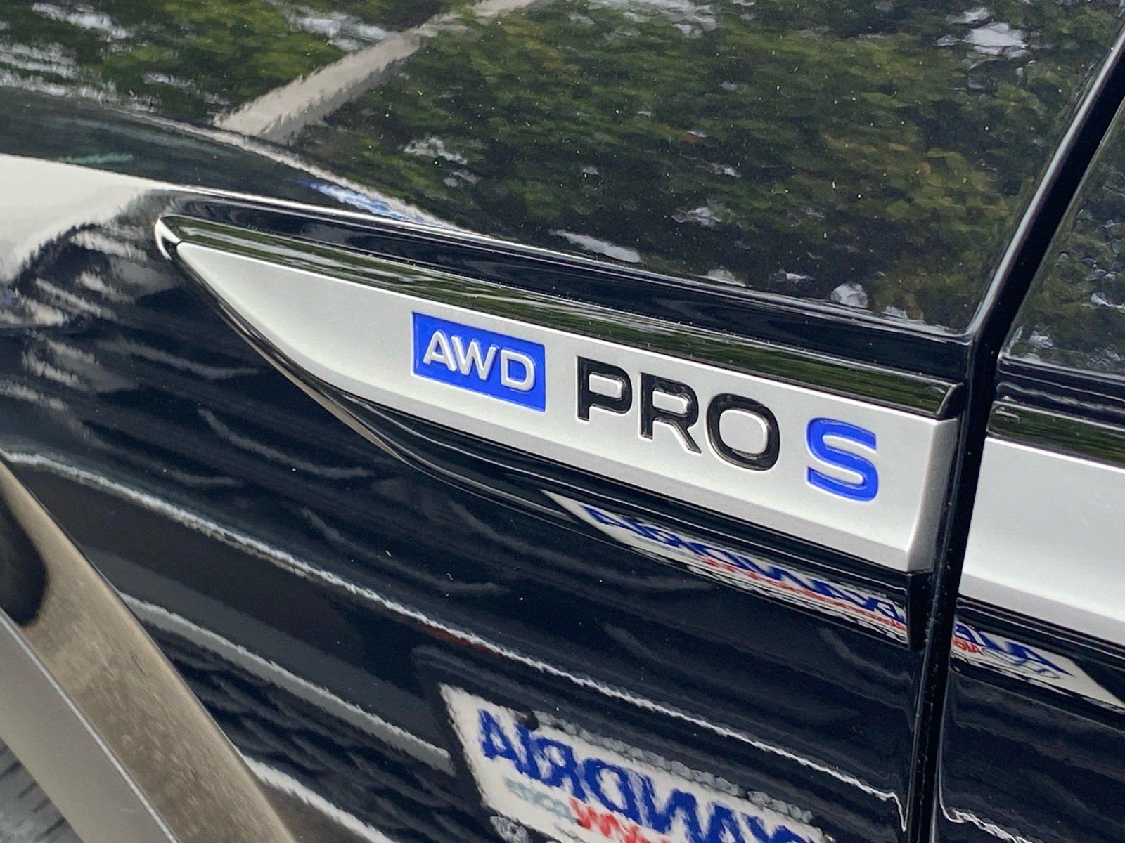 Certified 2023 Volkswagen ID.4 Pro S AWD/4WD image 6
