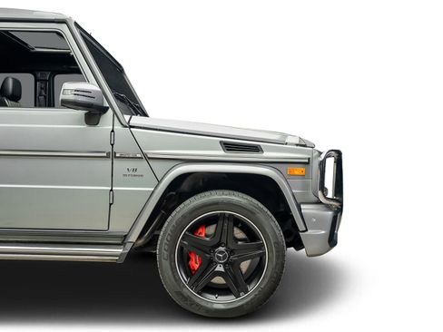 Used 2015 Mercedes-Benz G 63 AMG 4MATIC image 32