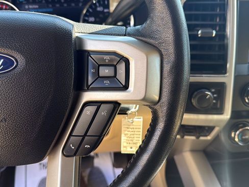 Used 2020 Ford F250 Lariat w/ Chrome Package AWD/4WD image 23