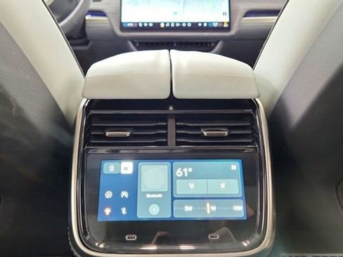 Used 2024 Rivian R1S Adventure image 55