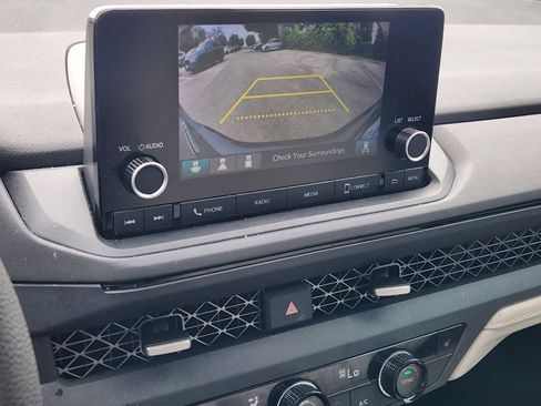 Certified 2024 Honda Accord EX image 18