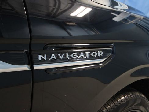 Used 2024 Lincoln Navigator L Reserve image 38