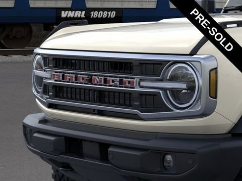 New 2026 Ford Bronco Outer Banks AWD/4WD image 19