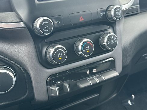 Used 2024 RAM 2500 Big Horn w/ Bed Utility Group image 19