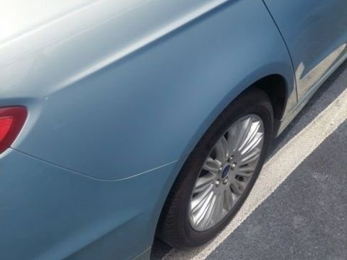 Used 2014 Ford Fusion SE w/ Equipment Group 502A FWD image 12