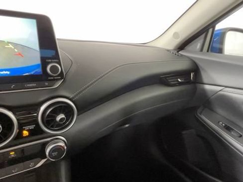 Used 2022 Nissan Sentra SV FWD image 34