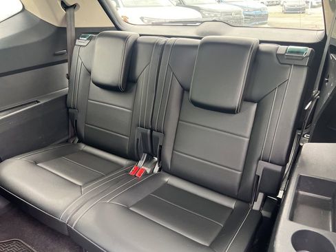 Used 2022 Volkswagen Atlas SE w/ Panoramic Sunroof Package AWD/4WD image 19