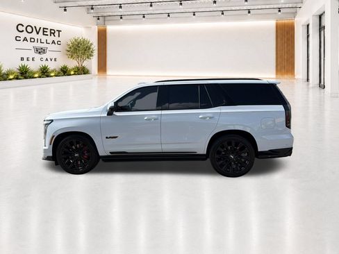 Certified 2026 Cadillac Escalade V w/ LPO, ONYX Package AWD/4WD image 9