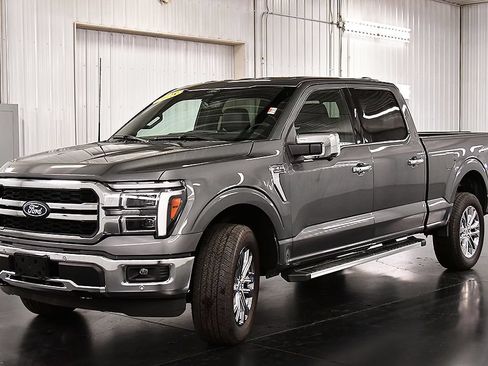 Used 2025 Ford F150 Lariat w/ Equipment Group 501A Mid AWD/4WD image 3