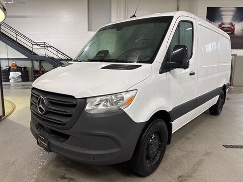 Used 2026 Mercedes-Benz Sprinter 2500 image 12
