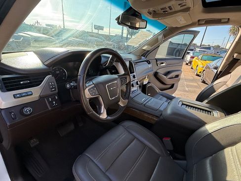 Used 2019 GMC Yukon Denali w/ Denali Ultimate Package image 33