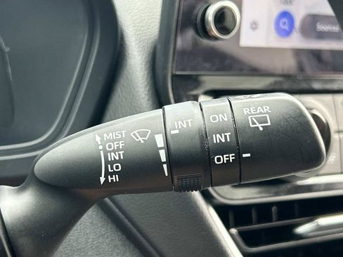 Used 2024 Toyota Grand Highlander XLE FWD image 32