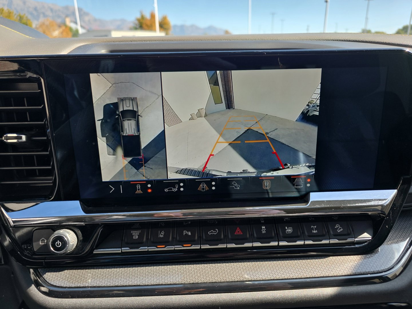 Used 2024 Chevrolet Silverado 2500 ZR2 w/ ZR2 Bison Edition AWD/4WD image 15