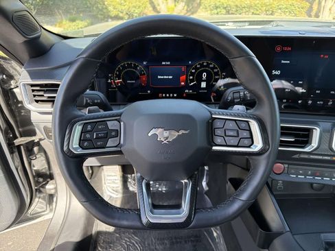 Used 2025 Ford Mustang GT Premium image 11