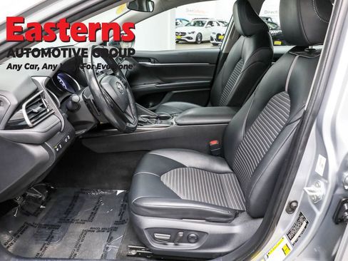 Used 2022 Toyota Camry SE image 14