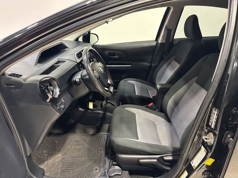 Used 2019 Toyota Prius C FWD image 23
