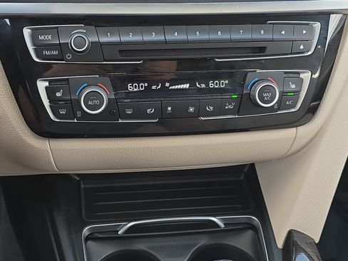 Used 2016 BMW 340i xDrive Sedan image 22