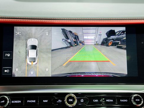 Used 2025 Bentley Continental GT image 31