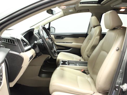 Used 2018 Honda Odyssey EX-L image 16
