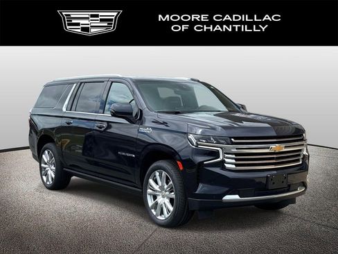 Used 2023 Chevrolet Suburban High Country w/ Premium Package AWD/4WD image 1