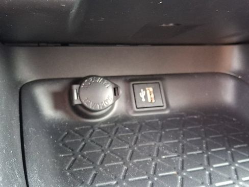 Certified 2024 Toyota RAV4 LE AWD/4WD image 18