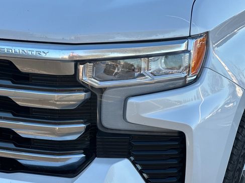 Used 2025 Chevrolet Silverado 1500 High Country w/ Technology Package image 52