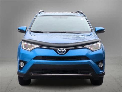 Used 2016 Toyota RAV4 XLE image 3
