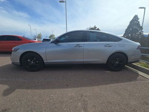 Used 2025 Honda Accord SE image 16