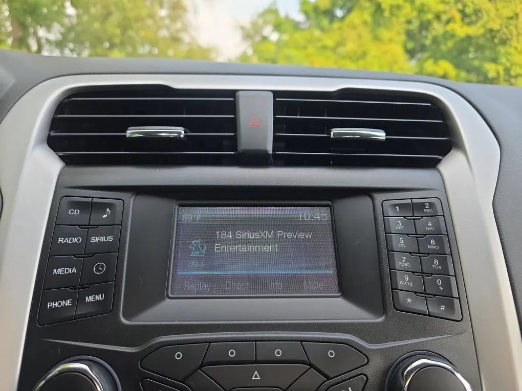 Used 2014 Ford Fusion SE FWD image 27