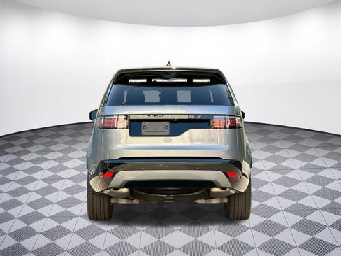 Used 2025 Land Rover Discovery Dynamic SE AWD/4WD image 10