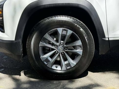Certified 2025 Chevrolet Equinox LT w/ Safety and Technology Package FWD image 7