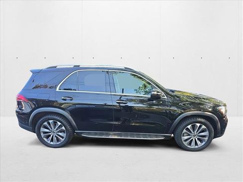 Used 2021 Mercedes-Benz GLE 350 4MATIC image 4
