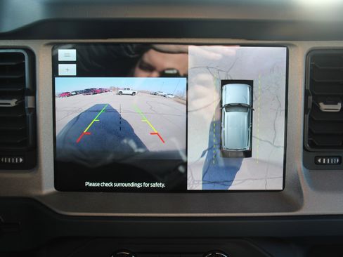 Used 2024 Ford Bronco Outer Banks image 11