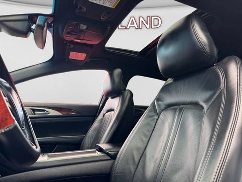 Used 2017 Lincoln MKZ Reserve w/ Technology Package FWD image 14