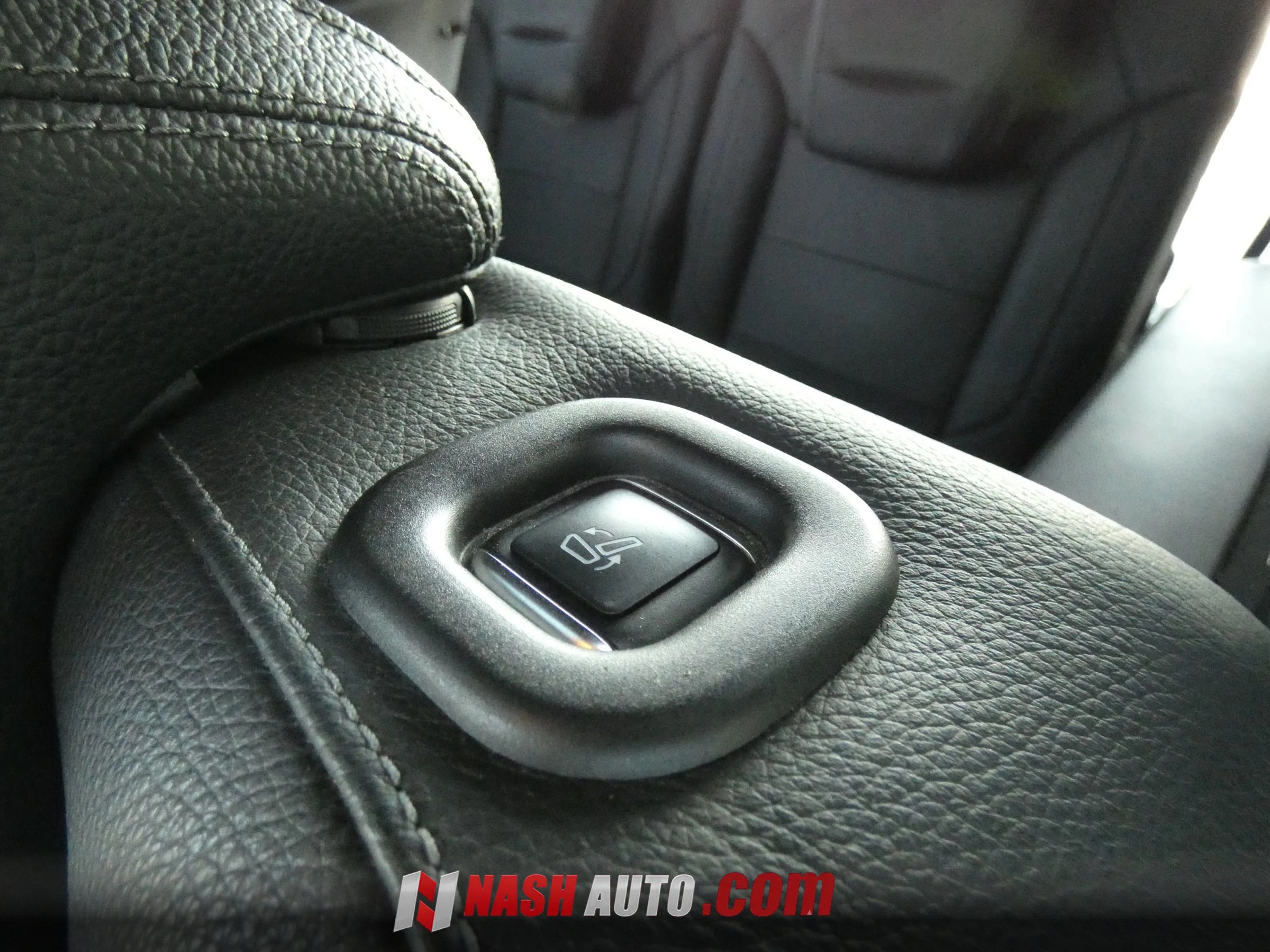 Used 2019 Mercedes-Benz GLS 450 4MATIC w/ Premium 1 Package image 57
