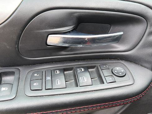 Used 2019 Dodge Grand Caravan GT FWD image 24