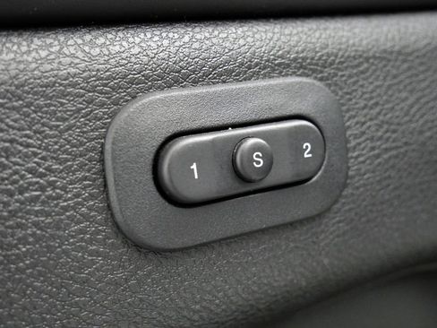 Used 2018 Dodge Durango R/T w/ Technology Group RWD image 14
