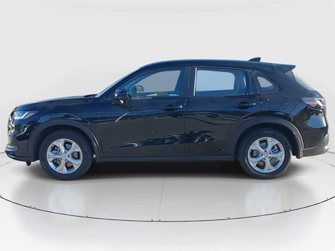 Used 2023 Honda HR-V LX image 8