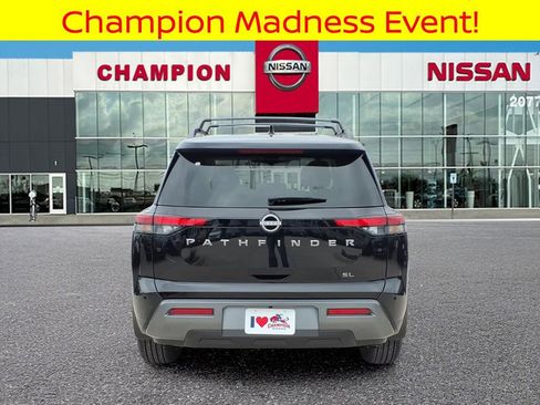 New 2026 Nissan Pathfinder SL image 6