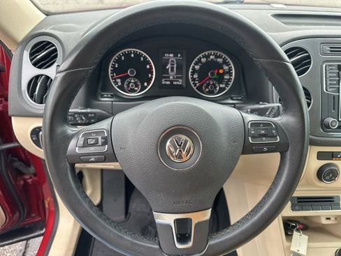 Used 2016 Volkswagen Tiguan SE image 15