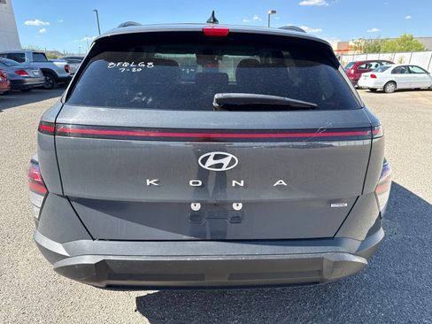 Used 2024 Hyundai Kona SEL AWD/4WD image 4