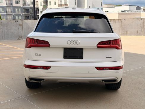 Used 2020 Audi Q5 2.0T Premium Plus w/ Premium Plus Package AWD/4WD image 4