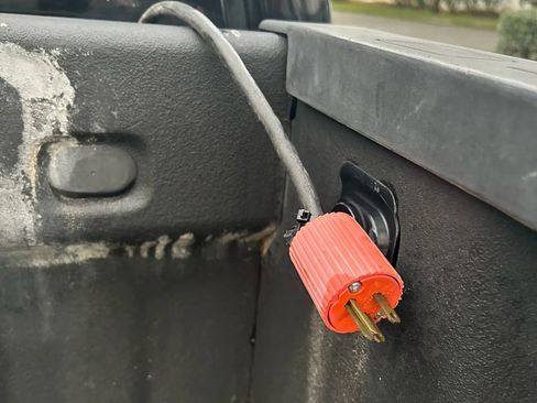 Used 2015 GMC Sierra 2500 Denali w/ Duramax Plus Package image 39